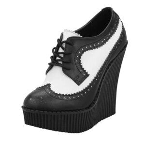 T.U.K. Wingtip Leather Creeper Wedge Booties in US size 9